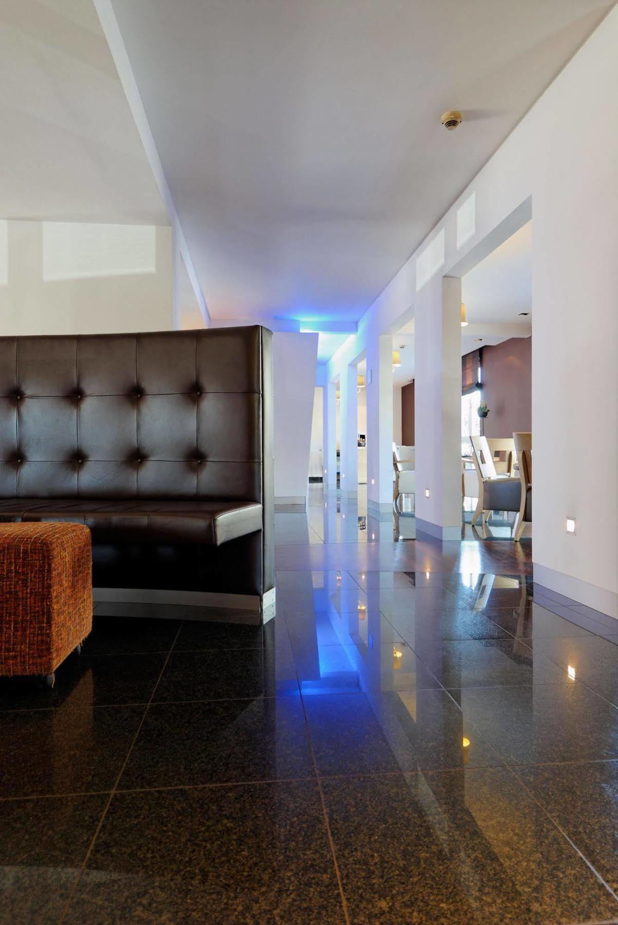 Hotel Ecu Genk Exterior photo